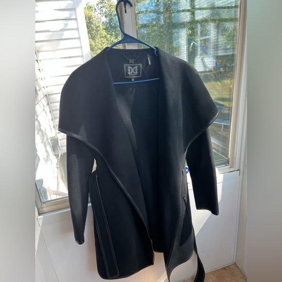 Dawn Levy Jackets & Blazers - Size Small Dawn Levy Harper Belted Wool And Leather Trim Wrap Coat in Black